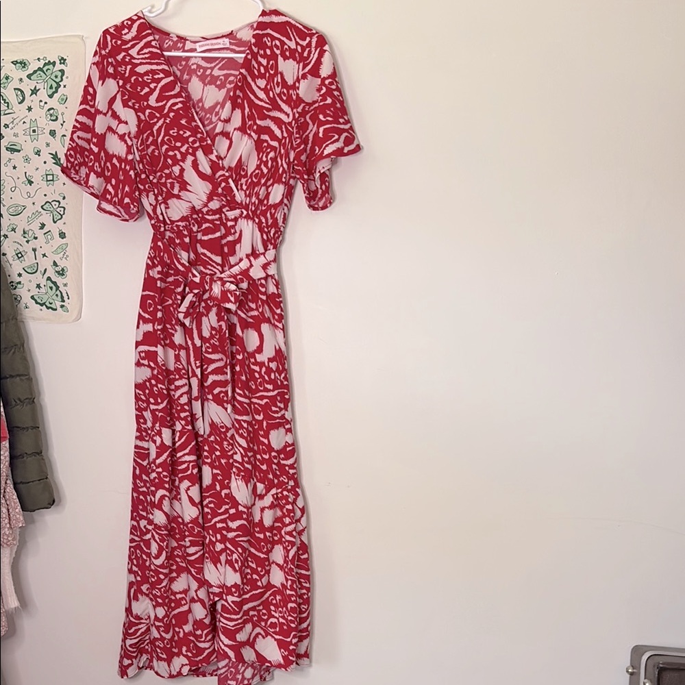 Chic Red and White Midi Dress